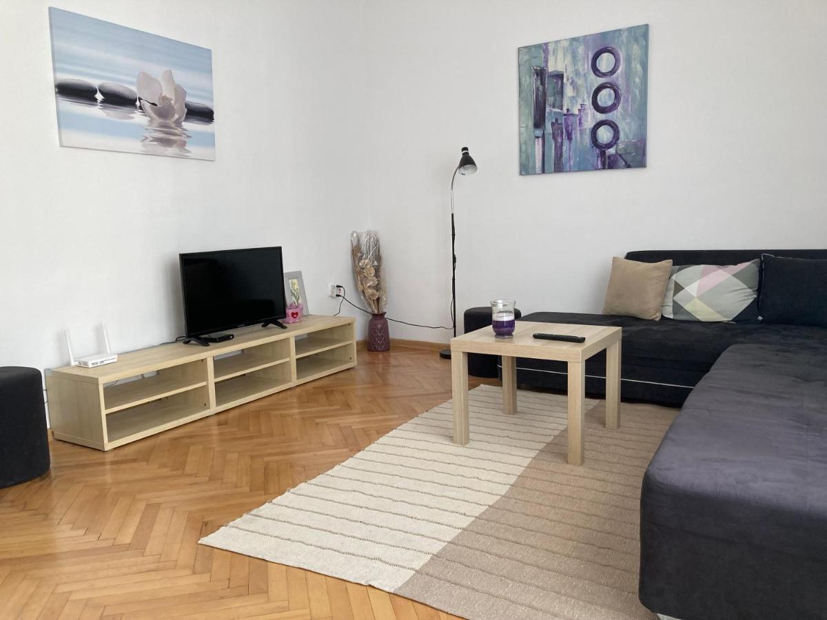 Central Suite Варна Экстерьер фото